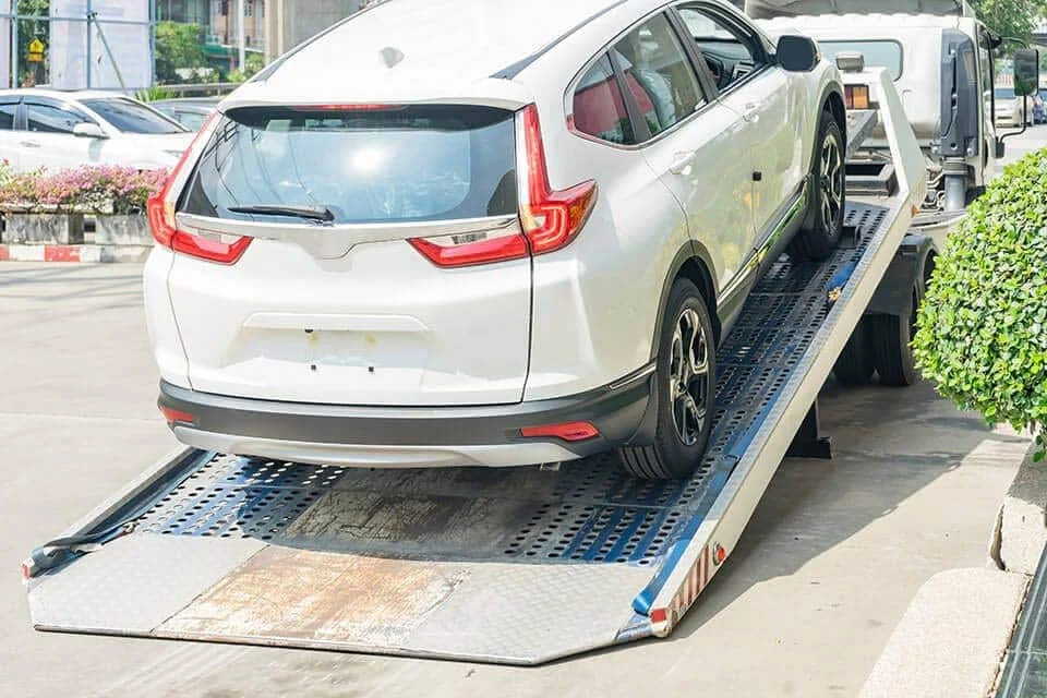 Wheel Lift Tow Truck: When This Hook Style Is the Right Call